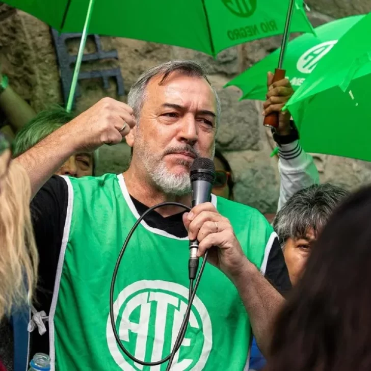 ATE nacional envió una carta documento a Javier Milei por la privatización de YCRT ATE nacional envió una carta documento a Javier Milei por la privatización de YCRT