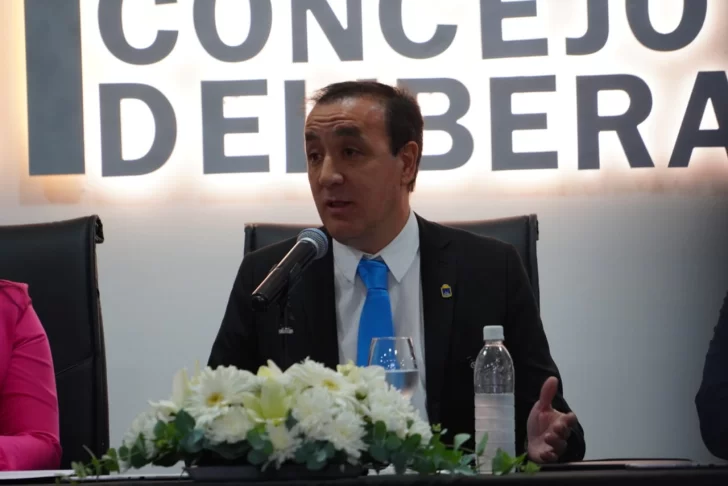Los anuncios de Grasso para 2025: calles y viviendas, criadero de truchas y un programa para que vecinos denuncien faltas municipales