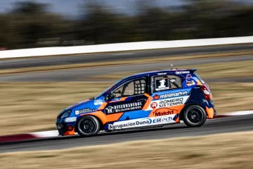 Turismo Nacional: el comodorense Renzo Blotta tripula el auto que fuera de Thiago Martínez