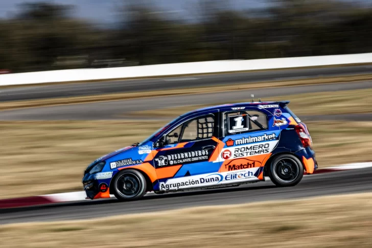 Turismo Nacional: el comodorense Renzo Blotta tripula el auto que fuera de Thiago Martínez