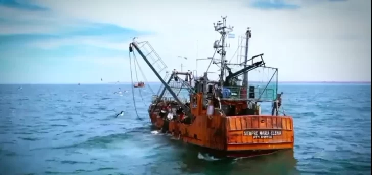 Siempre Maria Elena “se botó” en noviembre de 2020 en Mar del Plata. La historia de ese barco reunió a dos socios y amigos que comparten el mismo apellido y el mismo nombre de sus madres, María Elena: Gustavo González y Guillermo González Lemmi. Fue la botadura número 135 del astillero Contessi.