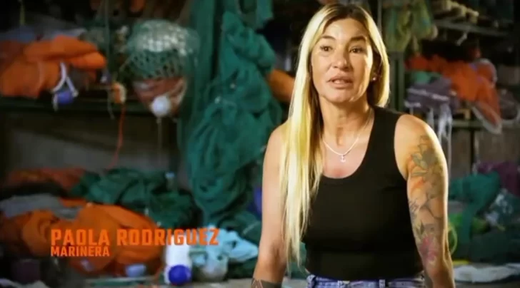 Paola Domínguez, marinera: “Yo dormí en la terminal de colectivos y no tenía ni para comer. Estuve un mes así, hasta que embarqué.”