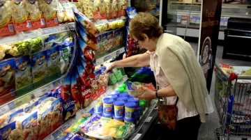 Ventas y precios: cayó de nuevo el consumo en supermercados y mayoristas