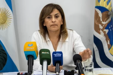 El Gobierno de Santa Cruz dio por cerrada la paritaria docente y liquida sueldos con aumento del 38% para todo el 2025