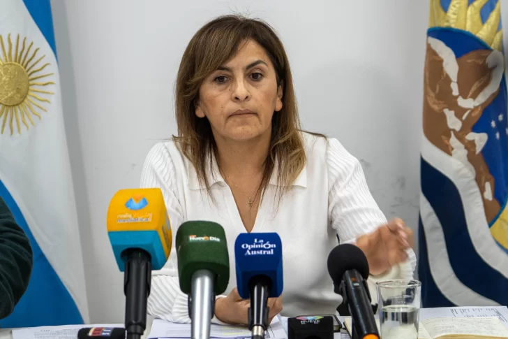 El Gobierno de Santa Cruz dio por cerrada la paritaria docente y liquida sueldos con aumento del 38% para todo el 2025