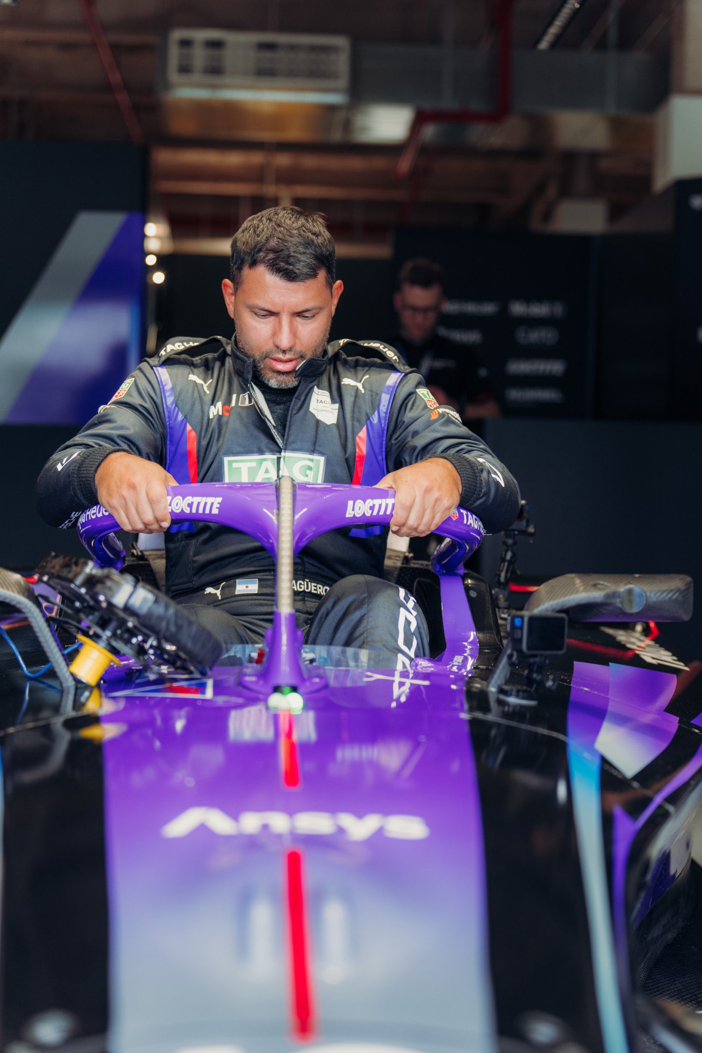 kun-aguero-formula-e-2-486x728