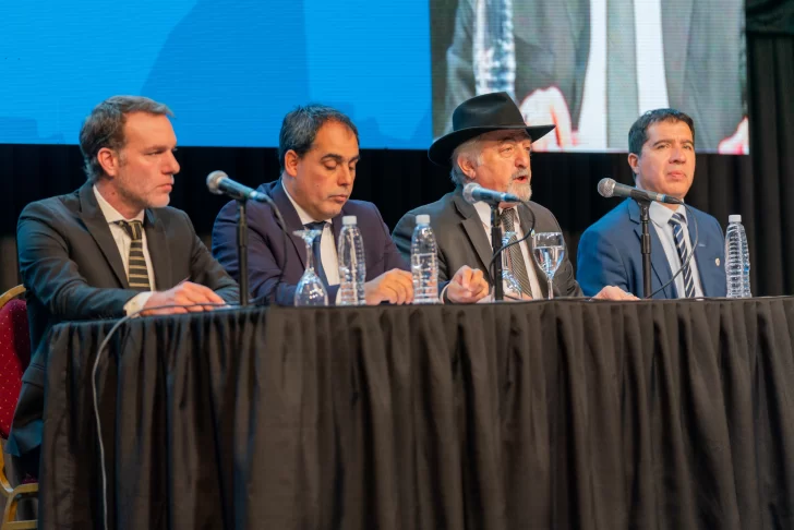othar-comodoro-rivadavia-paertura-de-sesiones-concejo-deliberante-5-728x486 othar-comodoro-rivadavia-paertura-de-sesiones-concejo-deliberante-5-728x486