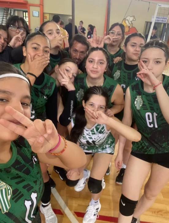 Liga Sur de Vóley: el Boxing Club fue subcampeón en El Calafate Liga Sur de Vóley: el Boxing Club fue subcampeón en El Calafate