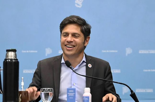 Kicillof confirmó el desdoblamiento de las elecciones bonaerenses y llamó a suspender las PASO