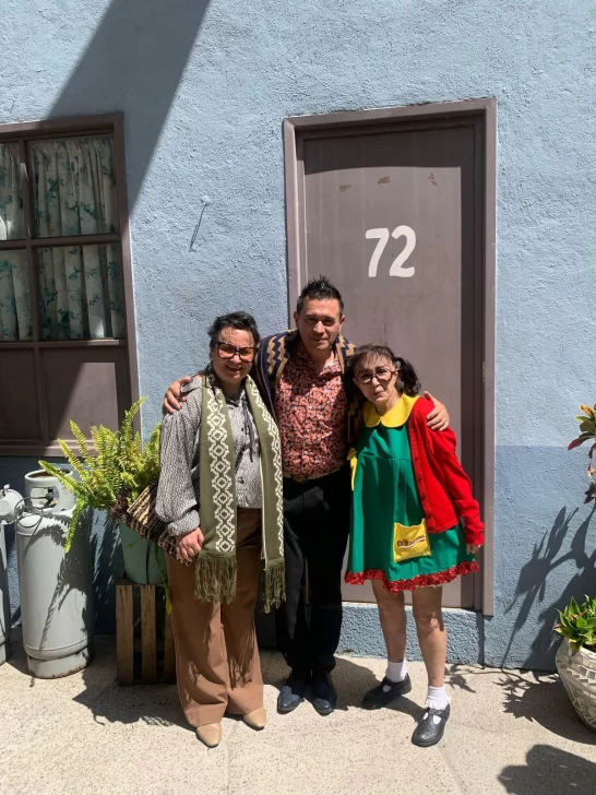  Paulina Gómez, Uribe y María Antonieta de las Nieves.