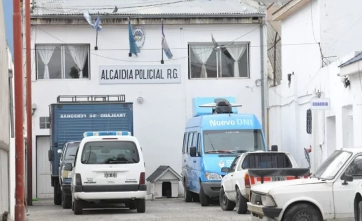 Río Gallegos: Quiso pasarle droga a un preso dentro de una caja de salsa de tomate y lo condenaron