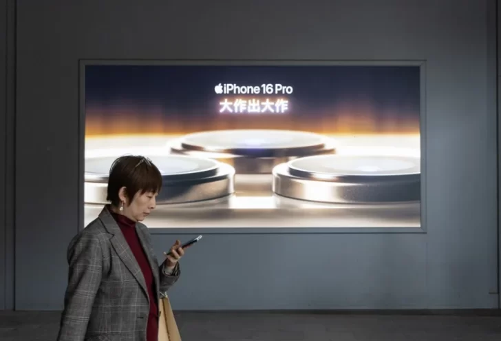 Los iPhones, el café, la ropa y el alcohol escalarán sus precios por la guerra de aranceles