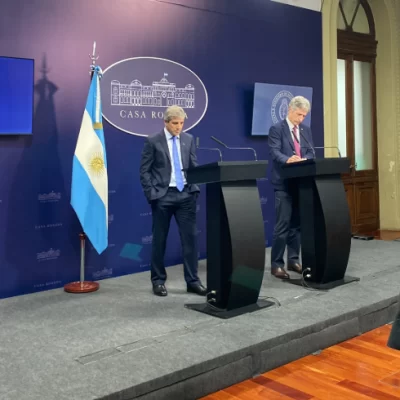 EN VIVO. Luis “Toto” Caputo anunció que el Banco Central de la República Argentina levantará el cepo al dólar