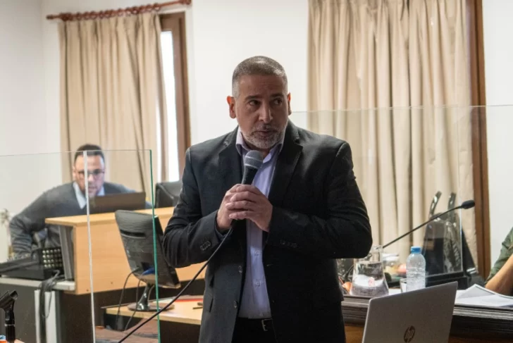  Francisco Echandí durante su exposición. (FOTO: LEANDRO FRANCO/LA OPINIÓN AUSTRAL)