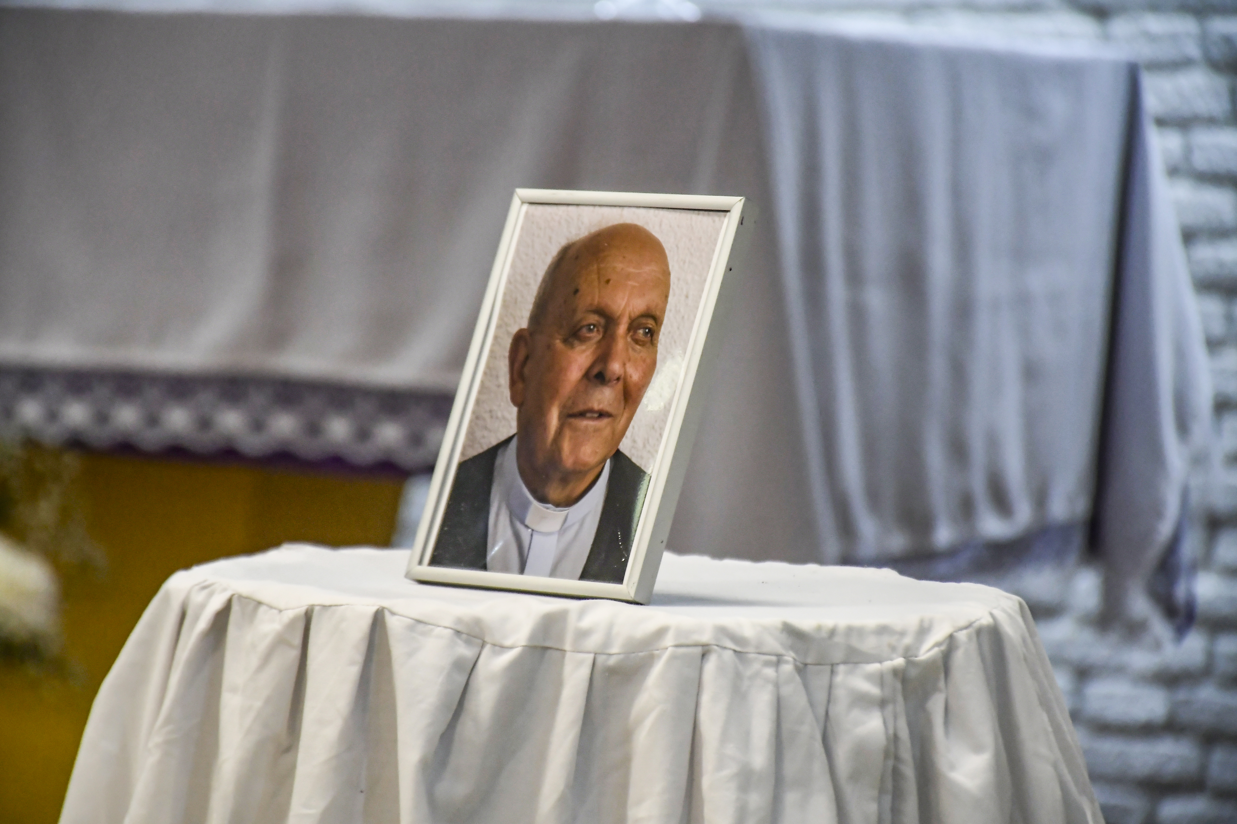 Con una misa, recordaron al histórico y querido Padre Juan en la parroquia San José Obrero