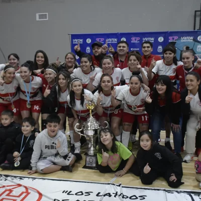 Fiesta completa en Río Gallegos: Huracán campeón nacional de futsal femenino