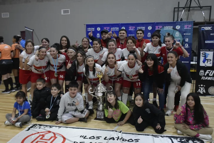 Fiesta completa en Río Gallegos: Huracán campeón nacional de futsal femenino