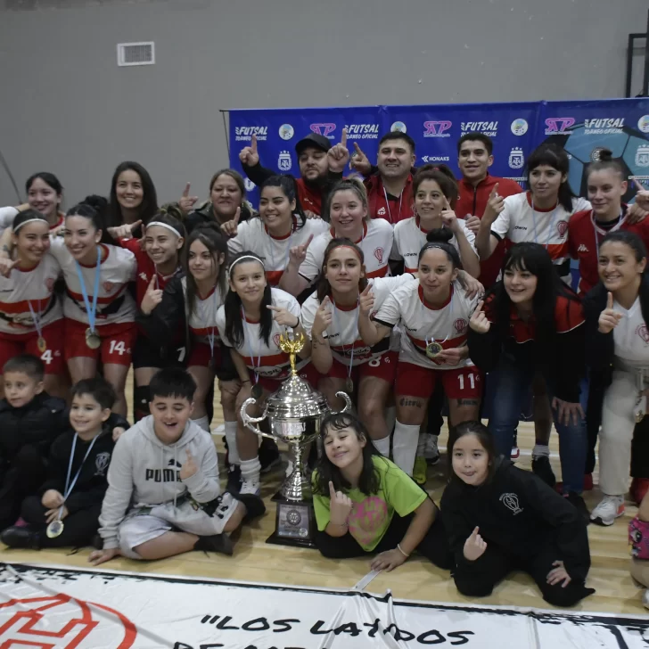 Fiesta completa en Río Gallegos: Huracán campeón nacional de futsal femenino