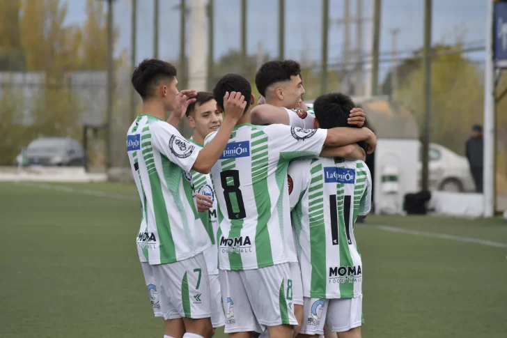 En un partidazo, Boxing le ganó 4-2 a Hispano en el clásico de Río Gallegos y es el único líder
