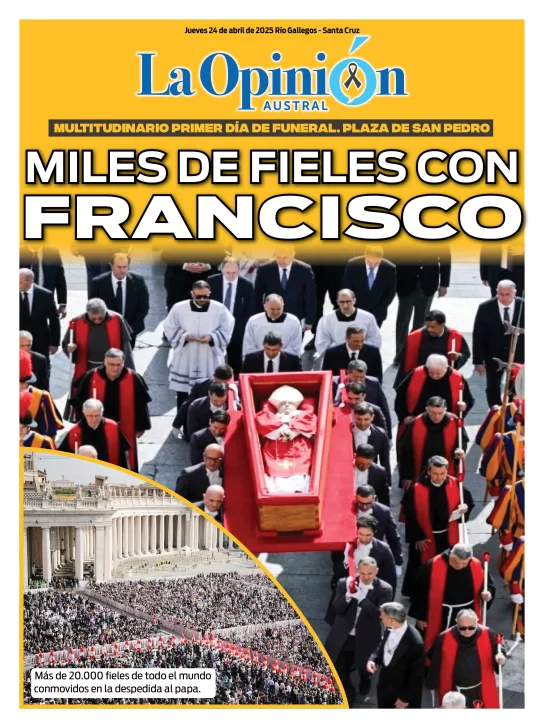 Tapa Especial de La Opinión Austral: miles de fieles con Francisco