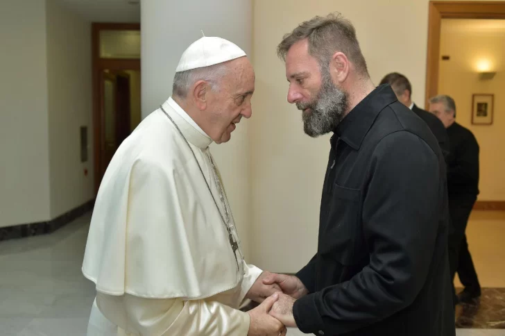 Padre Juan Carlos Molina sobre Francisco: “Era el papa que se lavaba él mismo las medias”