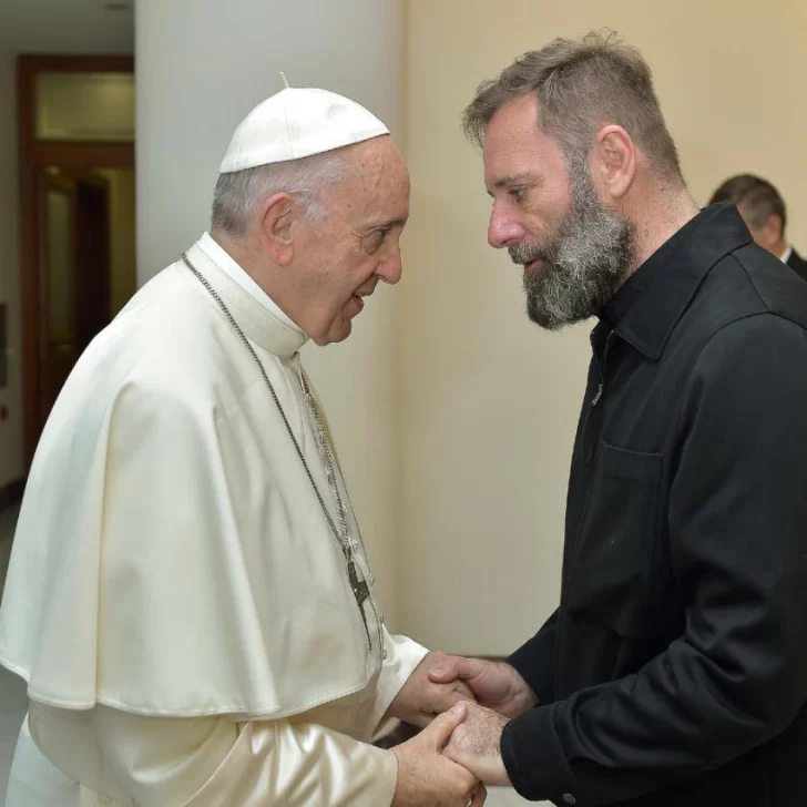 Padre Juan Carlos Molina sobre Francisco: “Era el papa que se lavaba él mismo las medias”