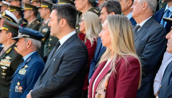 Karina Milei y Luis Petri participaron del homenaje a los “Perros de Guerra en Malvinas”