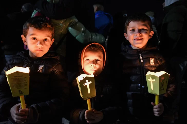 Puerto Madryn celebró un nuevo Vía Crucis Submarino, único en el mundo