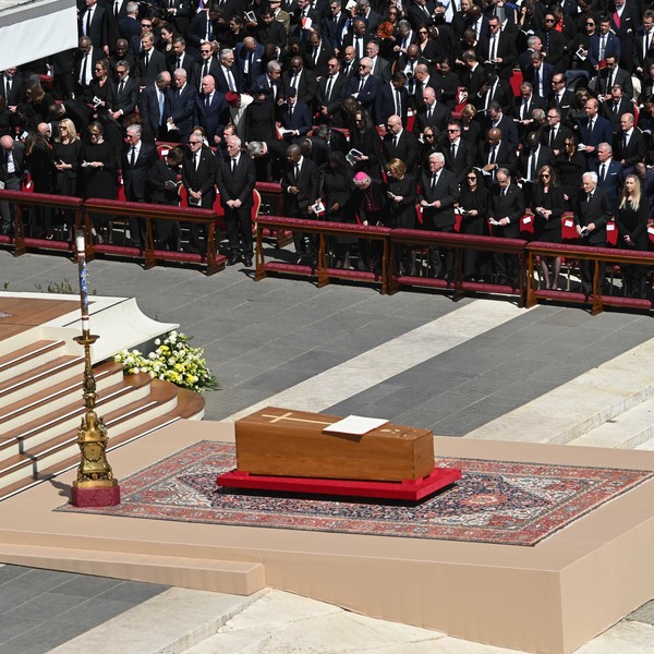 Ciudad del Vaticano, 26.04.2025. Funeral de Papa Francisco en la plaza San Pedro.