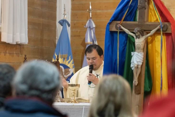 Cura Ariel Silguero en la Vigilia Pascual: “Es un lindo momento para poder abrir el corazón”