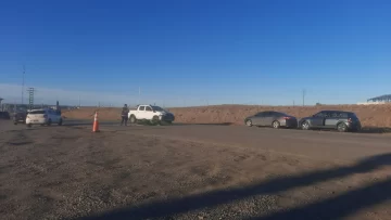 Motociclista al Hospital Regional de Río Gallegos tras un accidente en el ingreso al barrio San Benito