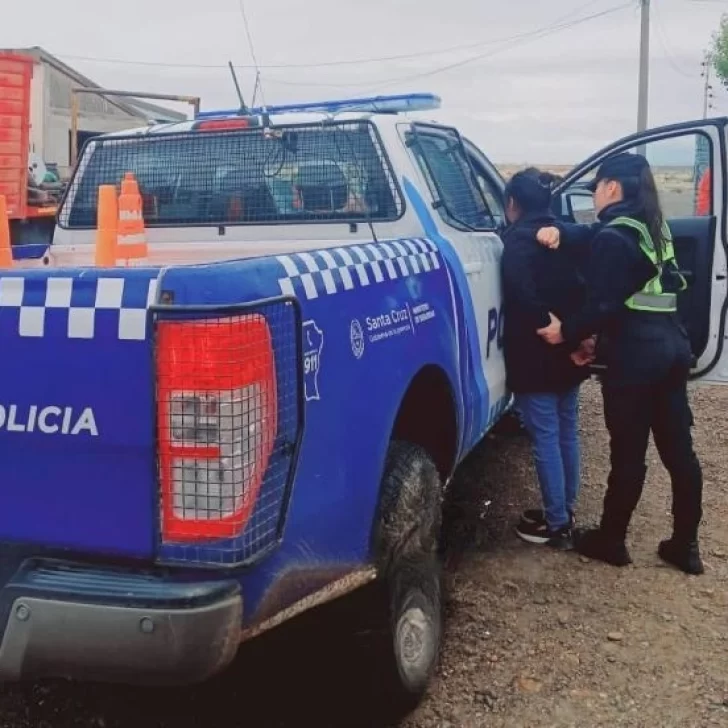 Se espera una comisión de la Policía de Salta para trasladar a la prófuga que fue detenida en Las Heras