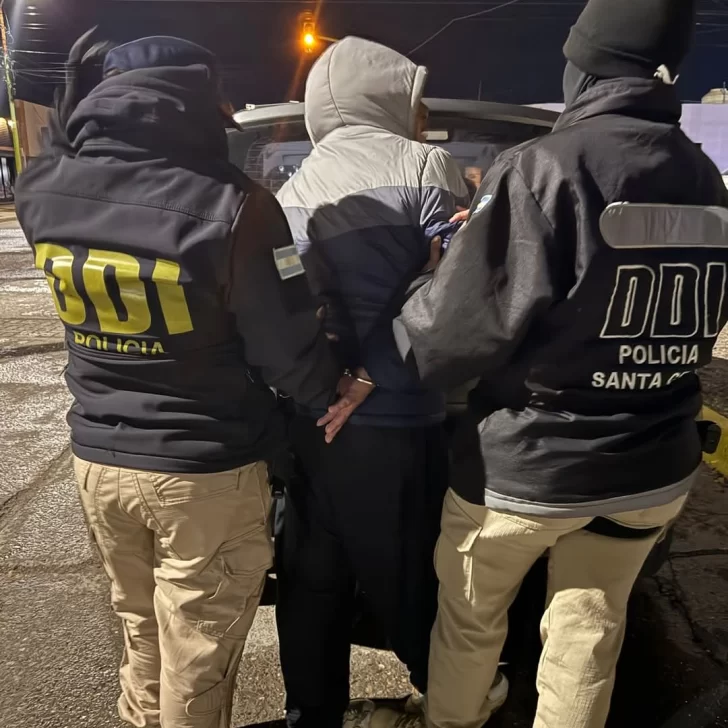 Dos personas detenidas acusadas de agredir a policías en controles preventivos