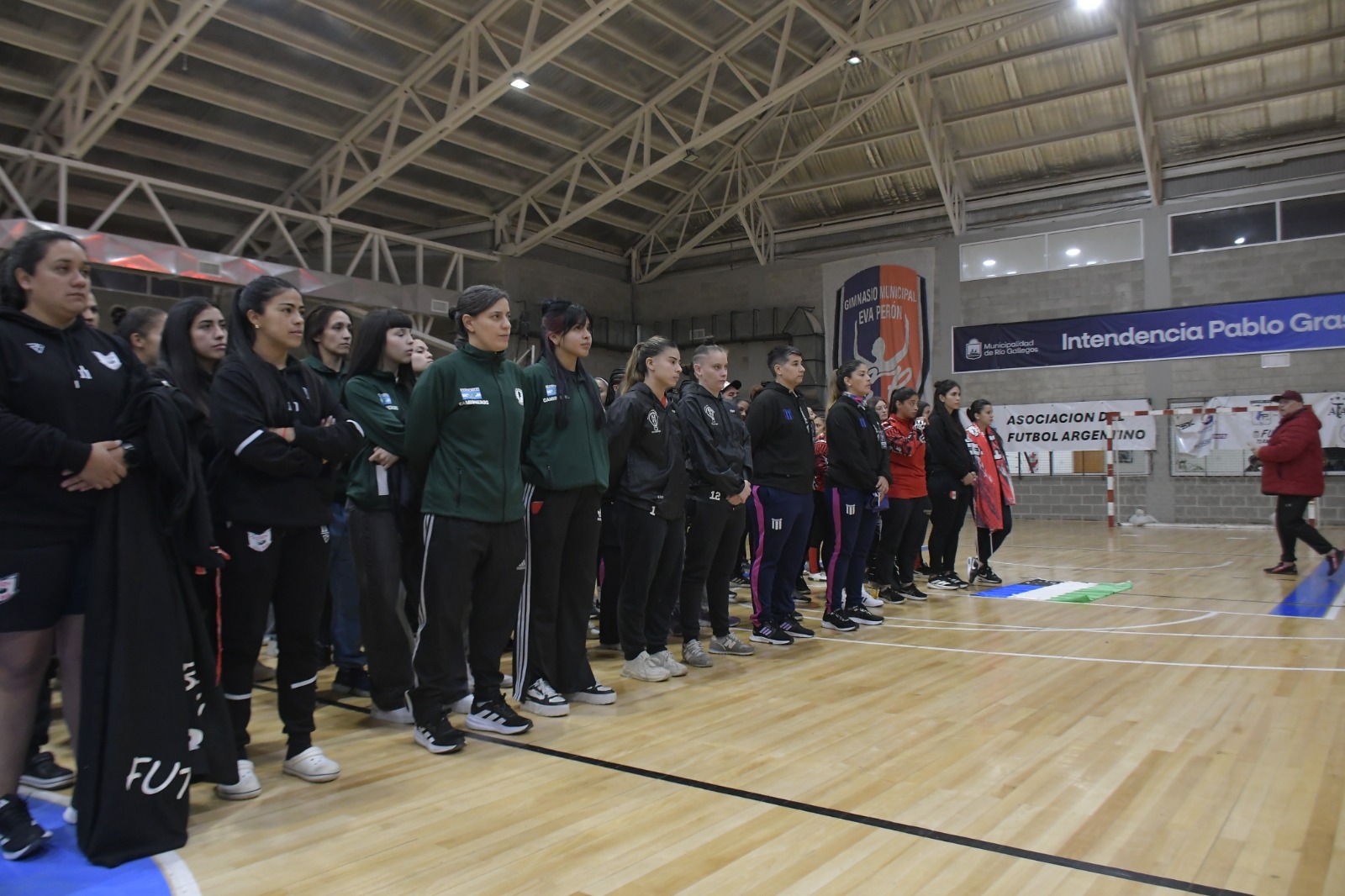 Acto de apertura del Torneo de Futsal Nacional Femenino en Río Gallegos: &#8220;Es el techo del fútbol interior&#8221;