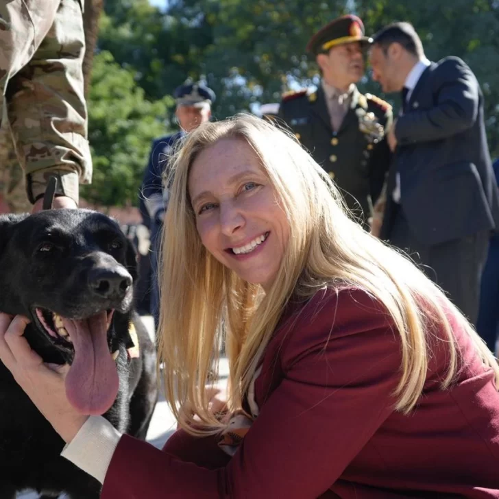 Karina Milei y Luis Petri participaron del homenaje a los “Perros de Guerra en Malvinas”