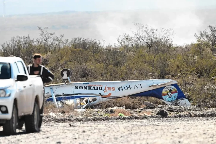 Una avioneta embistió a un piloto antes de despegar y lo mató: cómo fue el insólito accidente aéreo en Río Negro