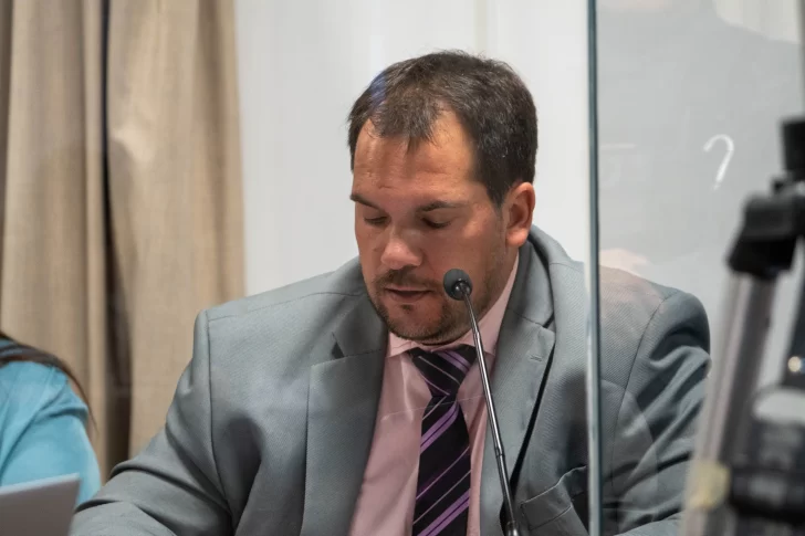  Matías Solano, durante su alegato. (FOTO:LEANDRO FRANCO/LA OPINIÓN AUSTRAL)