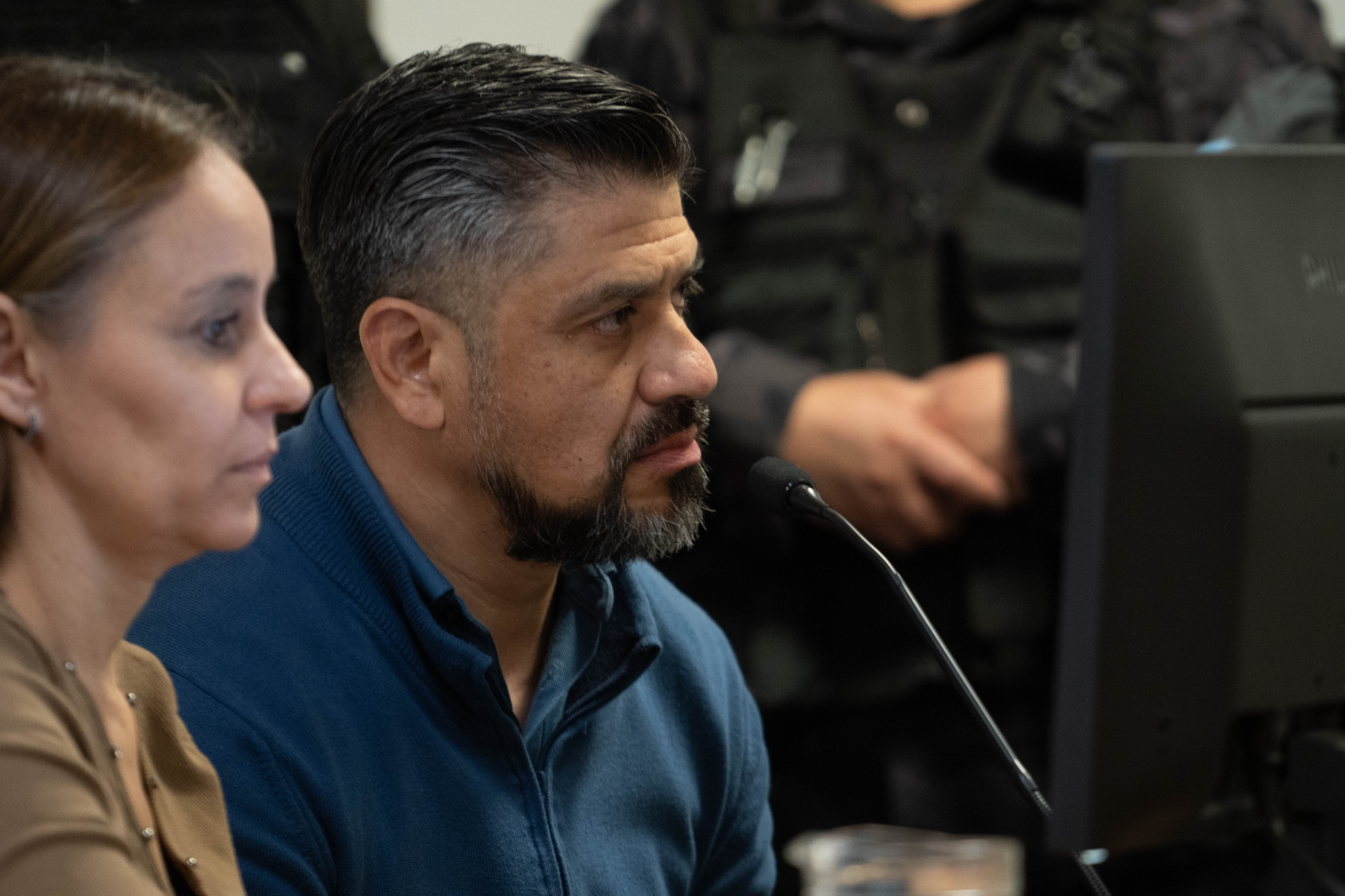  Esteban González, antes de hablar y quebrarse. (FOTO:LEANDRO FRANCO/LA OPINIÓN AUSTRAL)