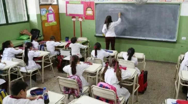 Los docentes de Santa Cruz tendrán un nuevo aumento salarial 