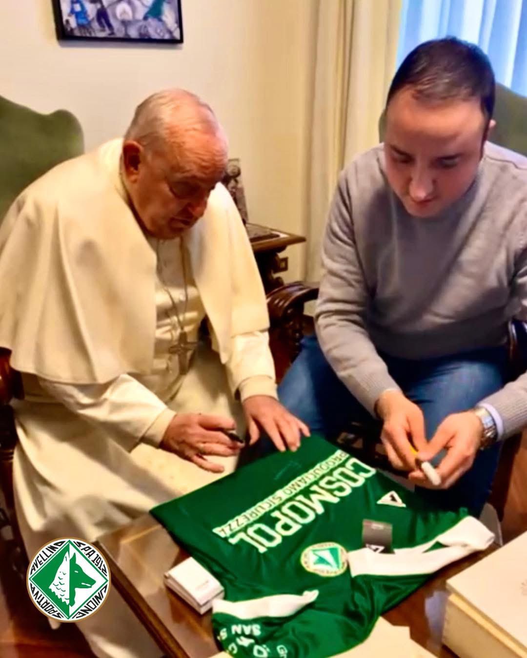 Cada vez que muere un Papa, este equipo de fútbol asciende de categoría 