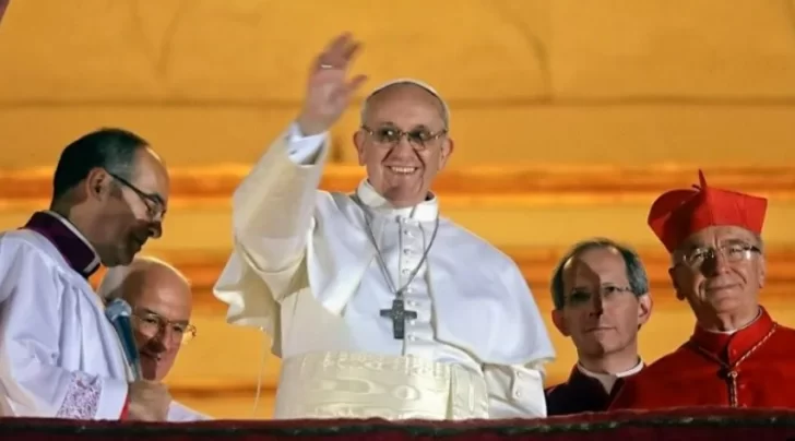  Bergoglio es elegido como nuevo Papa.