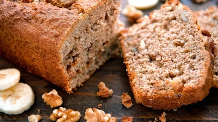 Receta de budín de banana fácil y rápido con aceite común