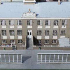 Suspenden clases en El Salesiano y la Escuela Laboral Domingo Savio por el fallecimiento del Papa Francisco