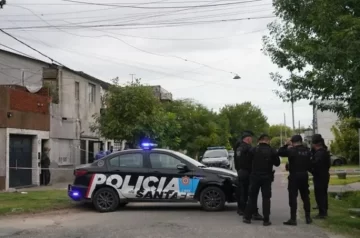 Asesinaron a balazos a una pareja en Rosario: se entregó un sospechoso