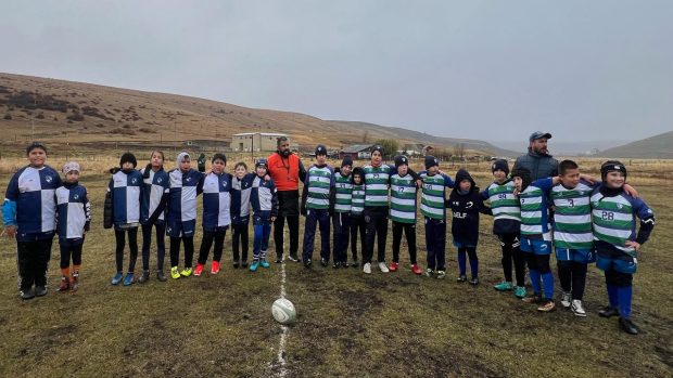 Duendes Rugby viajó a Río Turbio con infantiles