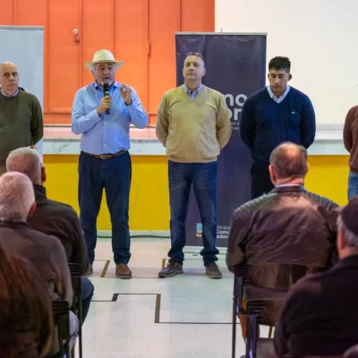 Othar Macharashvili encabezó una nueva entrega de títulos de propiedad