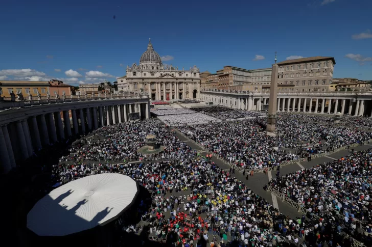 Funeral del Papa Francisco: último adiós con más de 250.000 personas en San Pedro y la Basílica de Santa María
