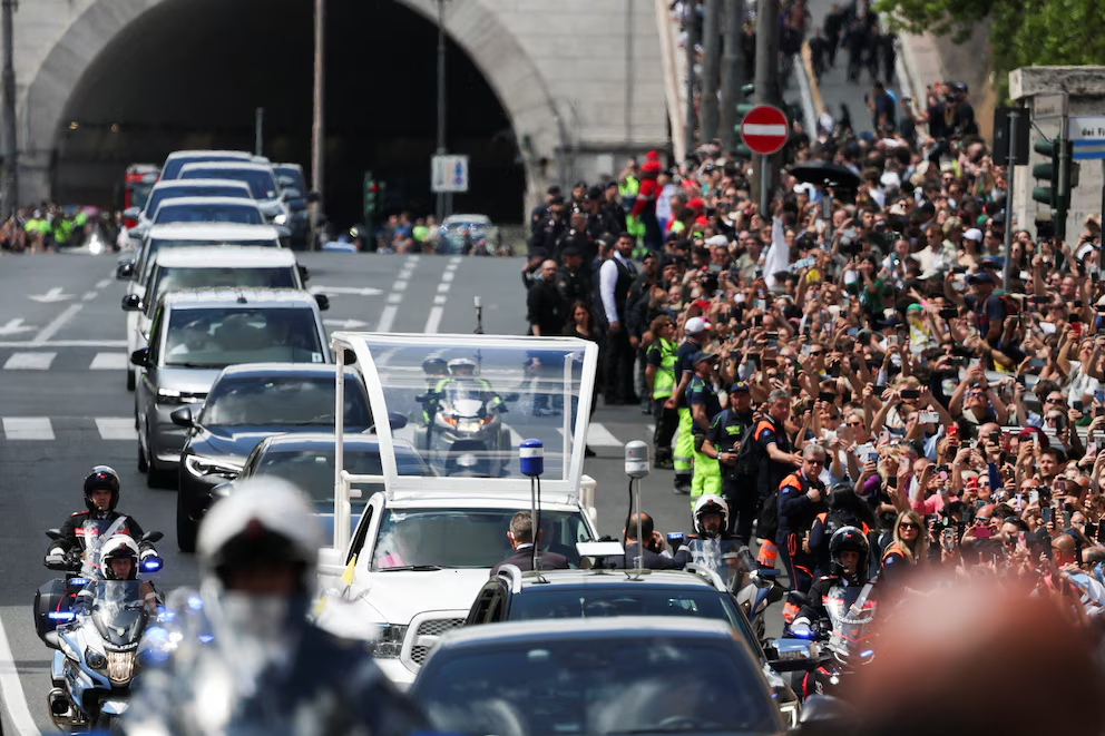 Funeral del Papa Francisco: último adiós con más de 250.000 personas en San Pedro y la Basílica de Santa María