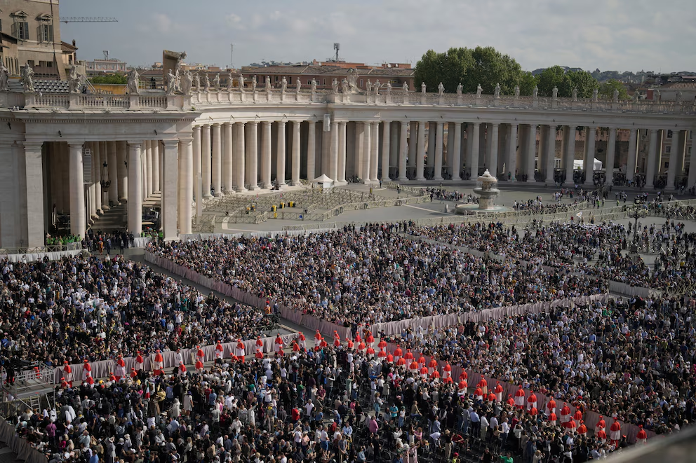 Funeral del Papa Francisco: último adiós con más de 250.000 personas en San Pedro y la Basílica de Santa María