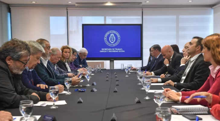 Paritarias 2025: el 70% de los acuerdos salariales quedaron por debajo de la inflación